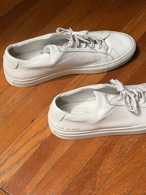 Common Projects Low-Top Leather Sneakers - White